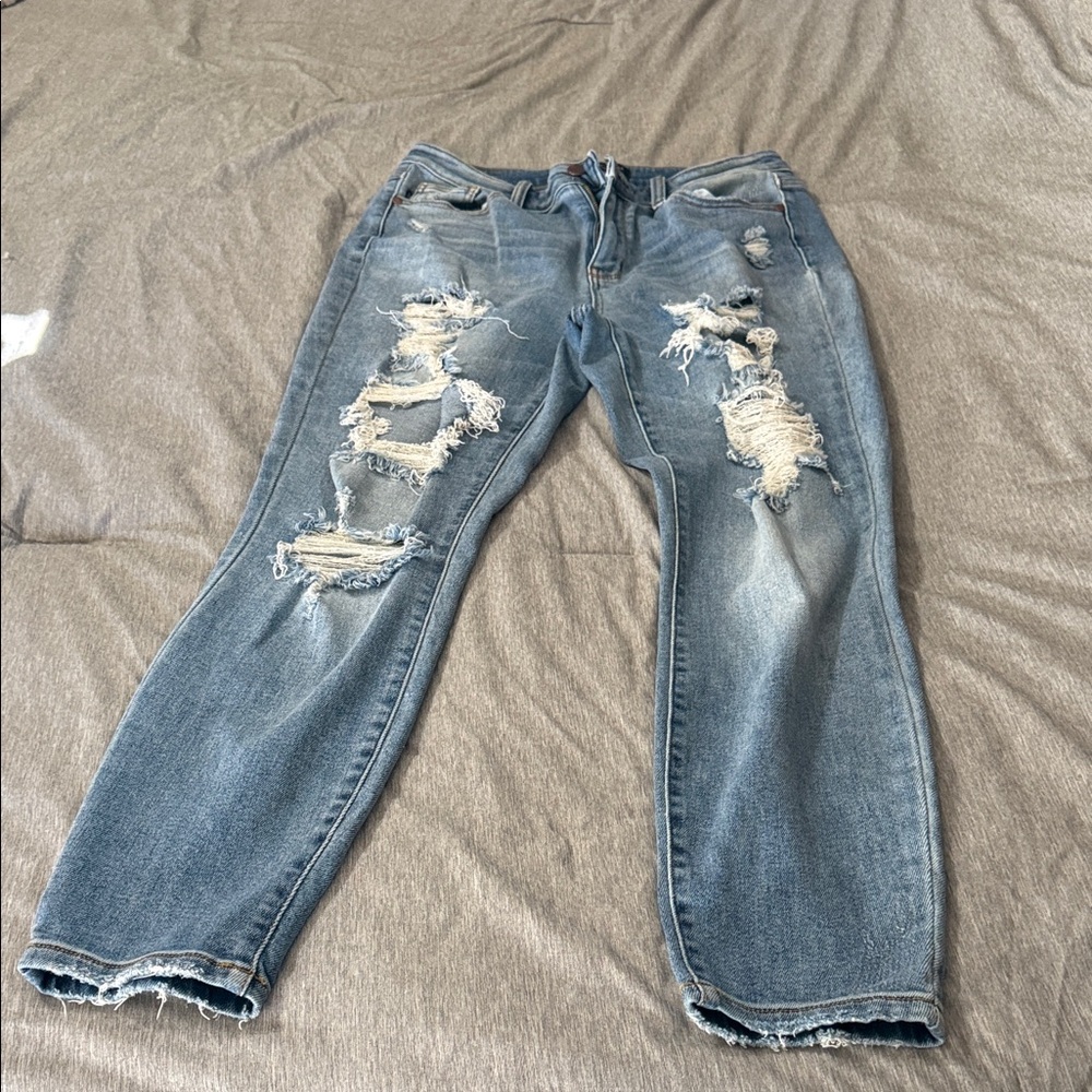 Judy Blue Light Wash Boyfriend Fit Jeans